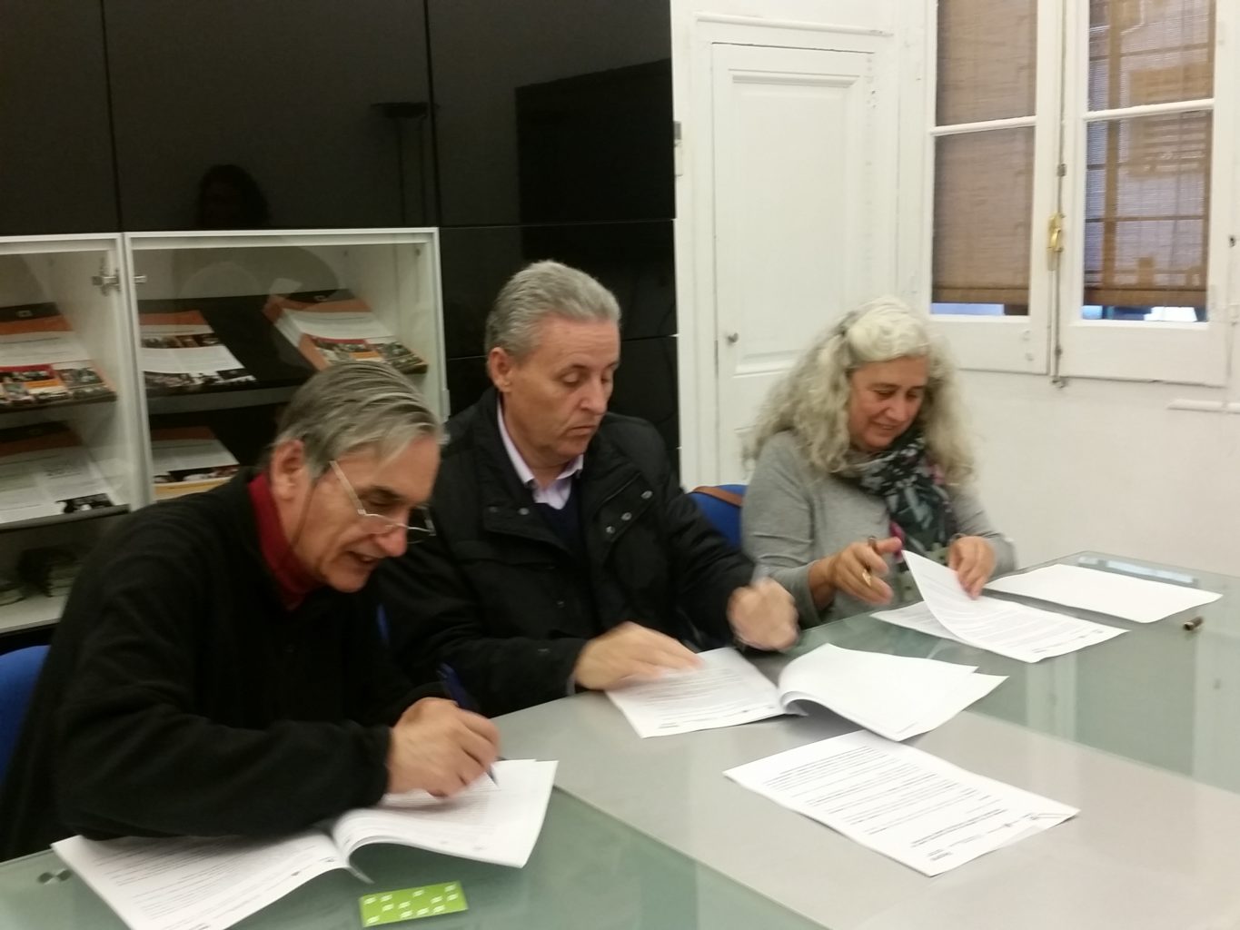 Signem conveni amb l’Associació Egueiro